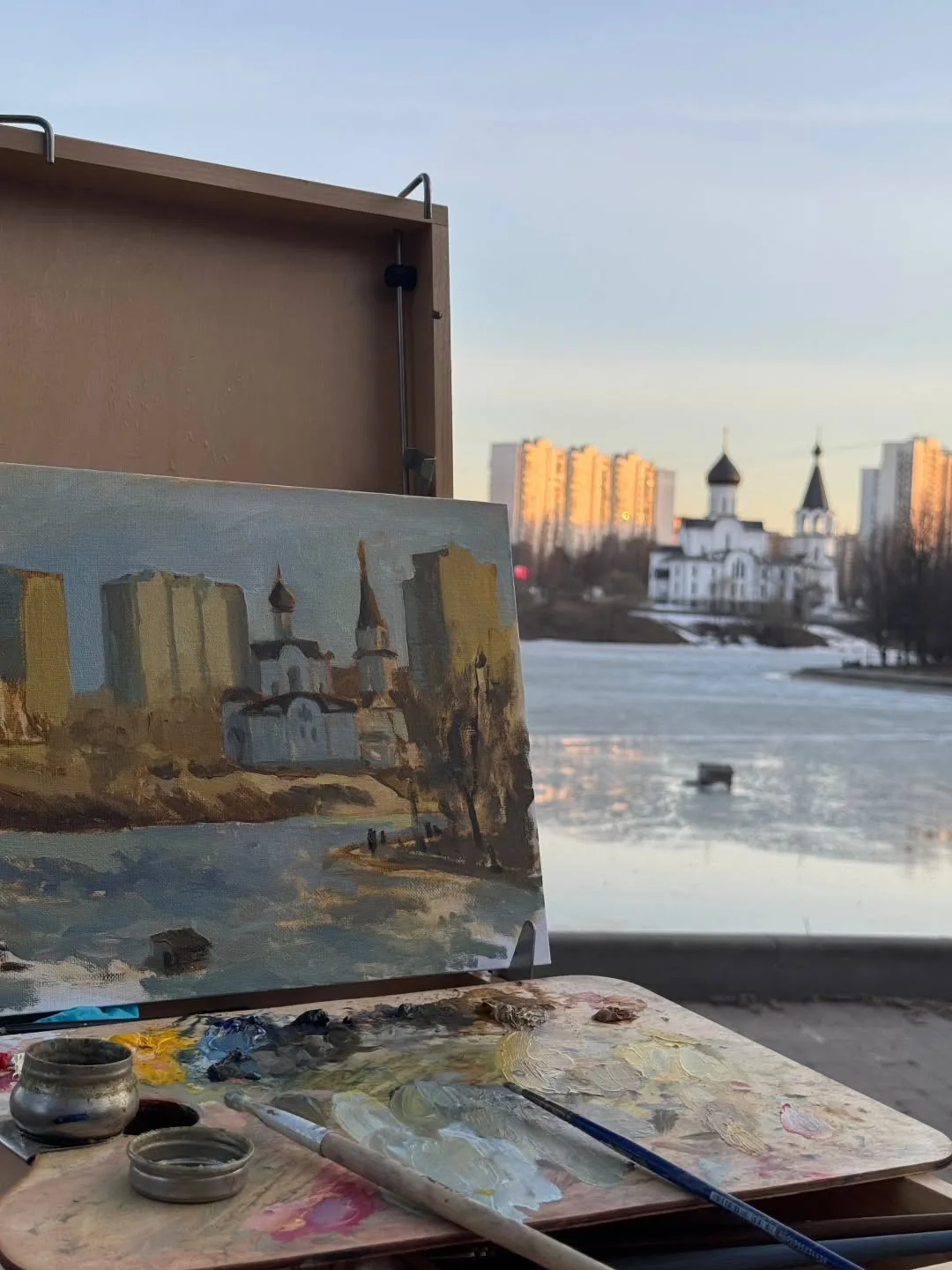 Большой Очаковский пруд на холсте местных художников 🤗