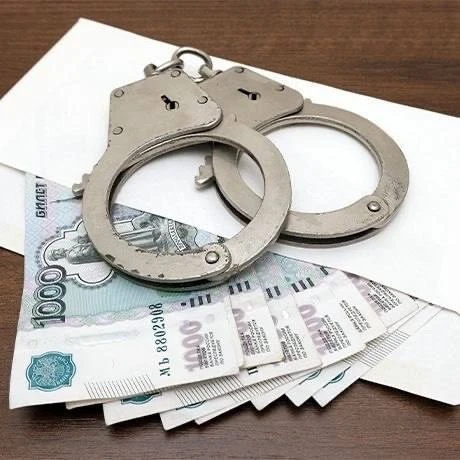 Мат в адрес гаишника обошёлся в 10 тысяч и условку

В Петропавловском районе 45-летний мужчина публи