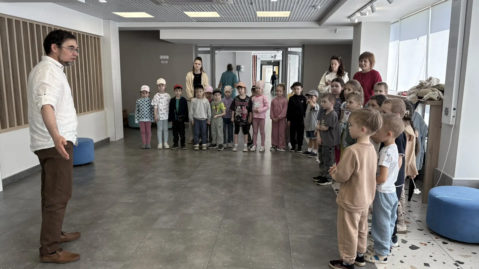 Вот это гости! 

Сегодня к нам пришли ребята из 11-го садика. Сдали батарейки ➡️ получили экскурсию 