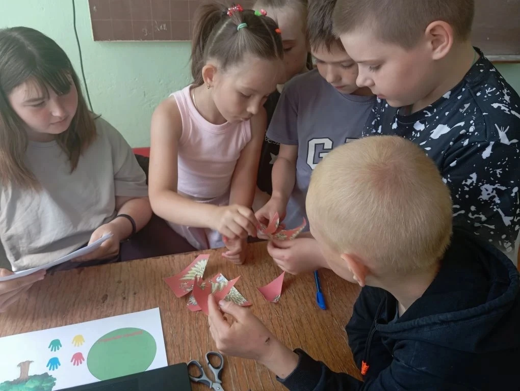 🎉 Квест‑игра ко Дню России: "Моя Россия🎉

Друзья, делимся яркими впечатлениями от нашей увлекатель