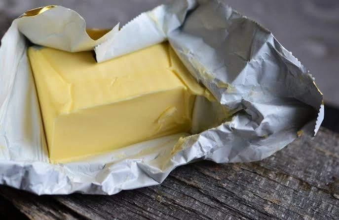 🧈 В магазинах Удмуртии нашли фальсифицированное сливочное масло

Роспотребнадзор изъял из продажи б