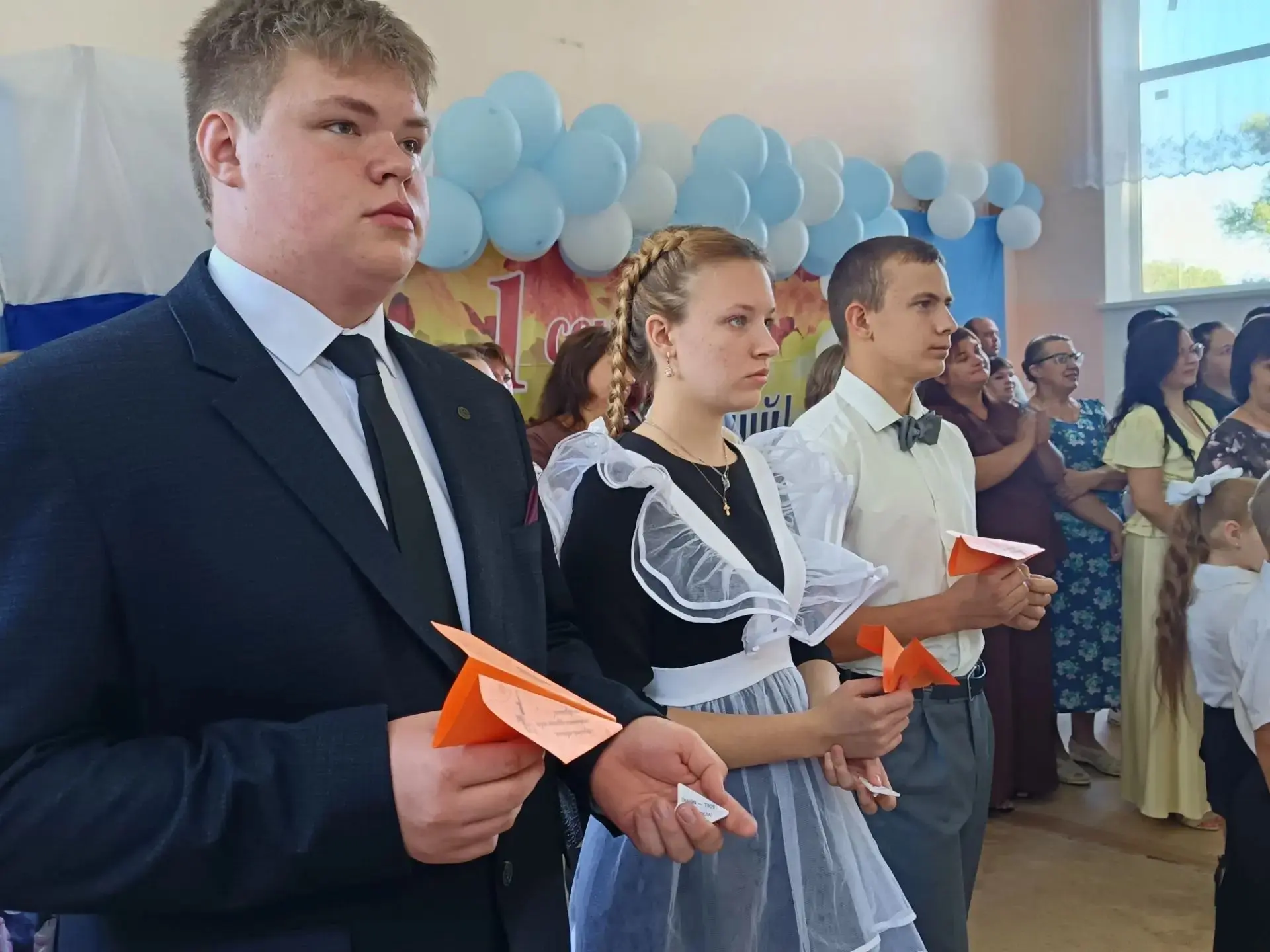 Сегодня в честь Дня знаний в нашей школе прошла одна из самых трогательных традиций — в...