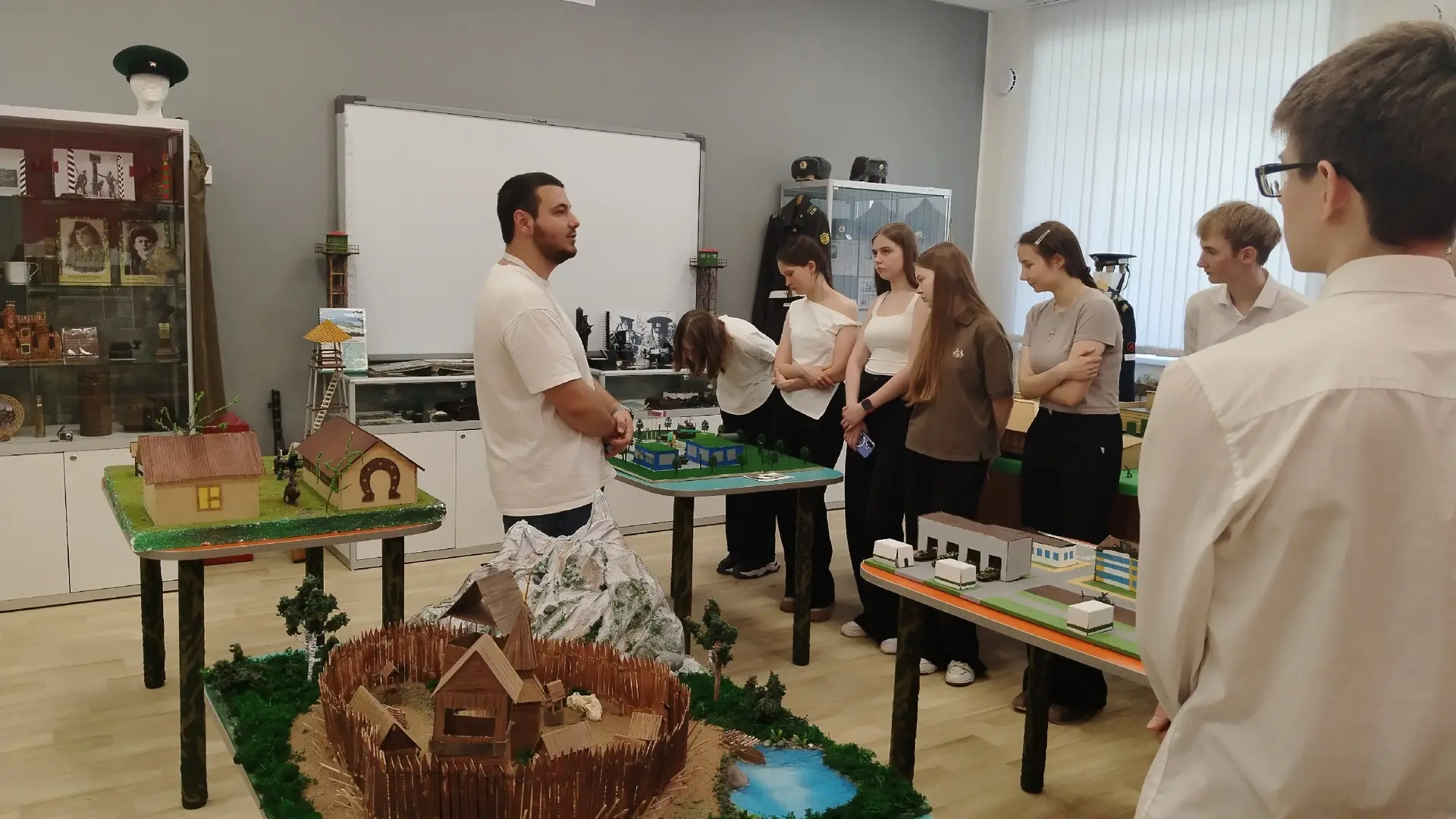 📣 День пограничника в России

К этому дню была приурочена экскурсия в Музей пограничной славы Удмур