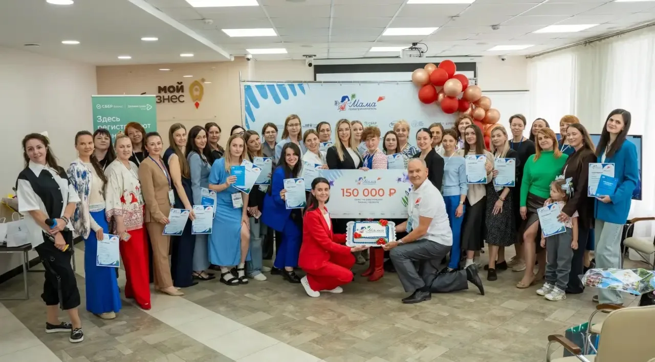 🤳На связи Кировская область и еще одна победительница регионального этапа

С каждым днём мы с радос