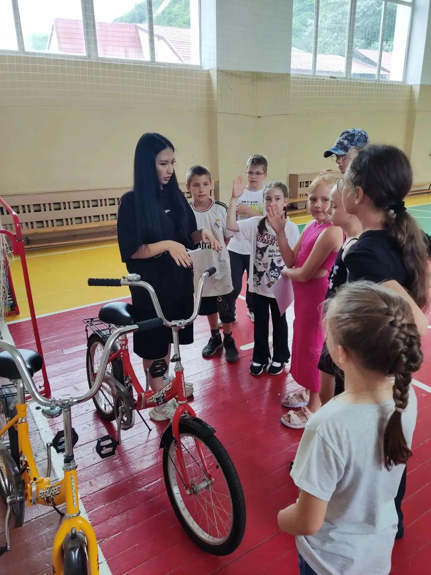 🚦 Безопасное лето: наш крутой квест по ПДД!

Солнце, каникулы и скорость — наше всё! Но даже в разг