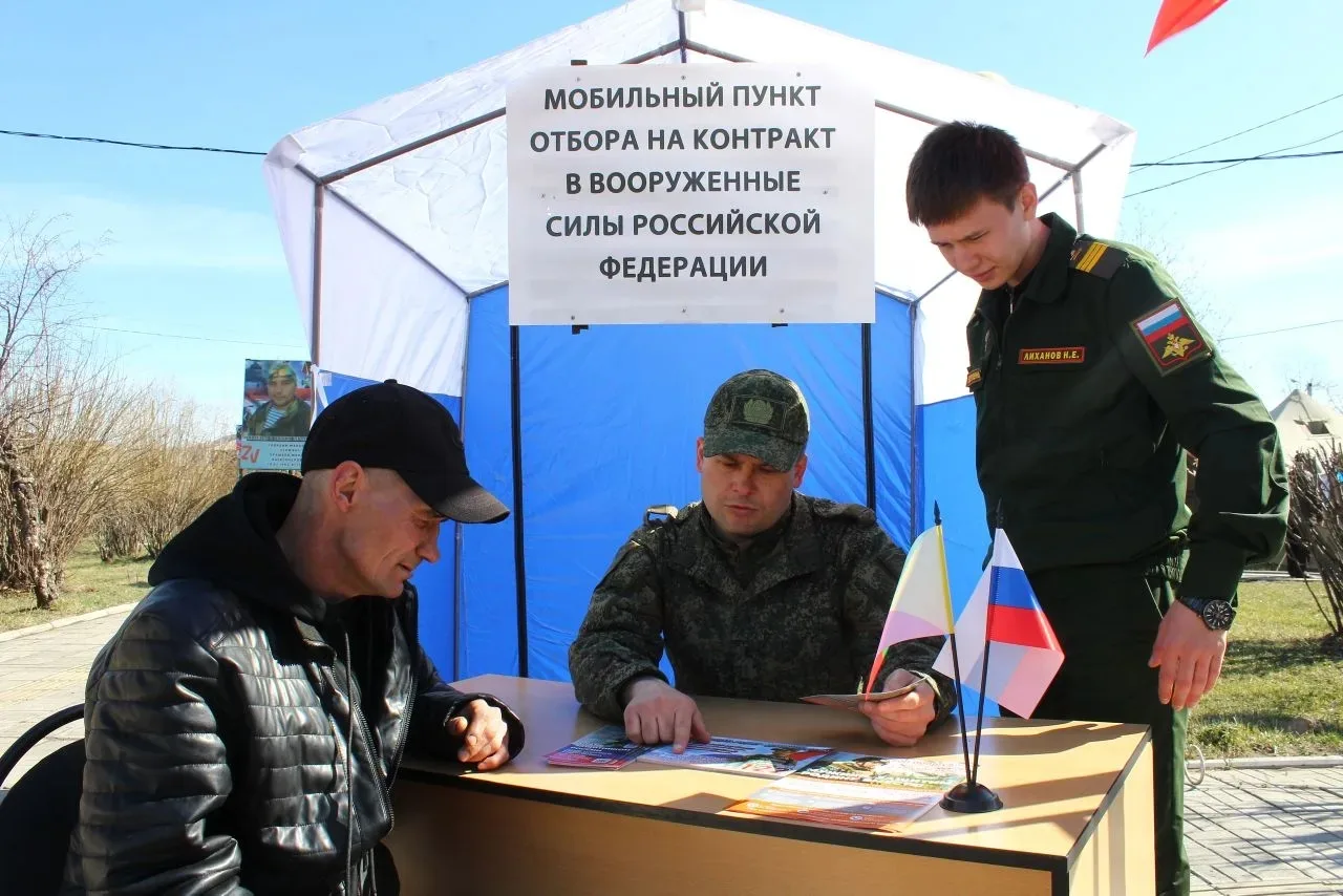СВОих не бросаем!