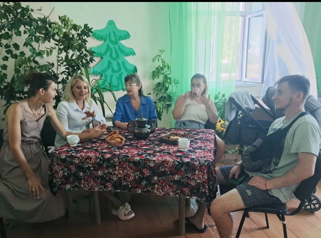 В МБУ «Павлопольский СДК» состоялся час отдыха «На природу всей семьей», организованный...