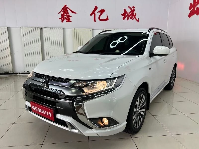 ✔️Mitsubishi Outlander