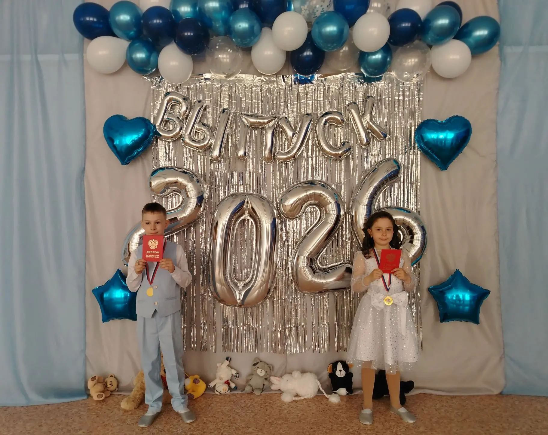 🎓 До свидания, детский сад! 🌟

Сегодня у нас прошло очень важное и трогательное событие — выпускно