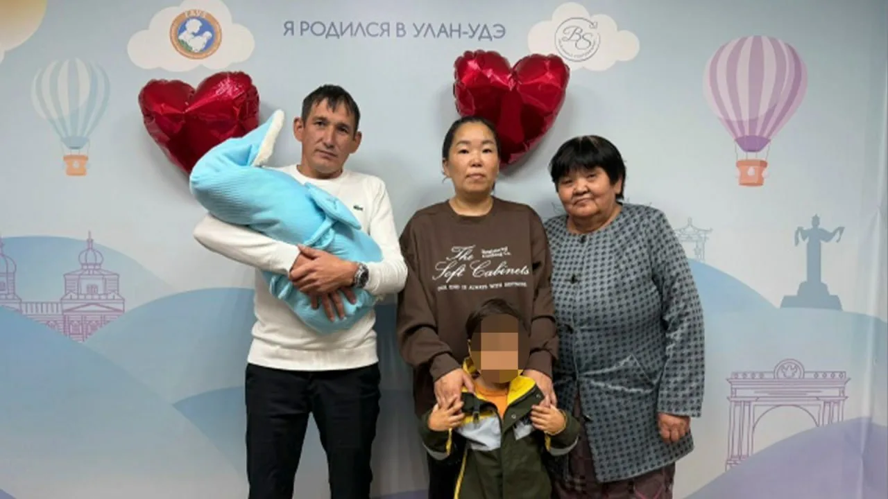 👶 У семьи Раднаевых родился девятый ребёнок