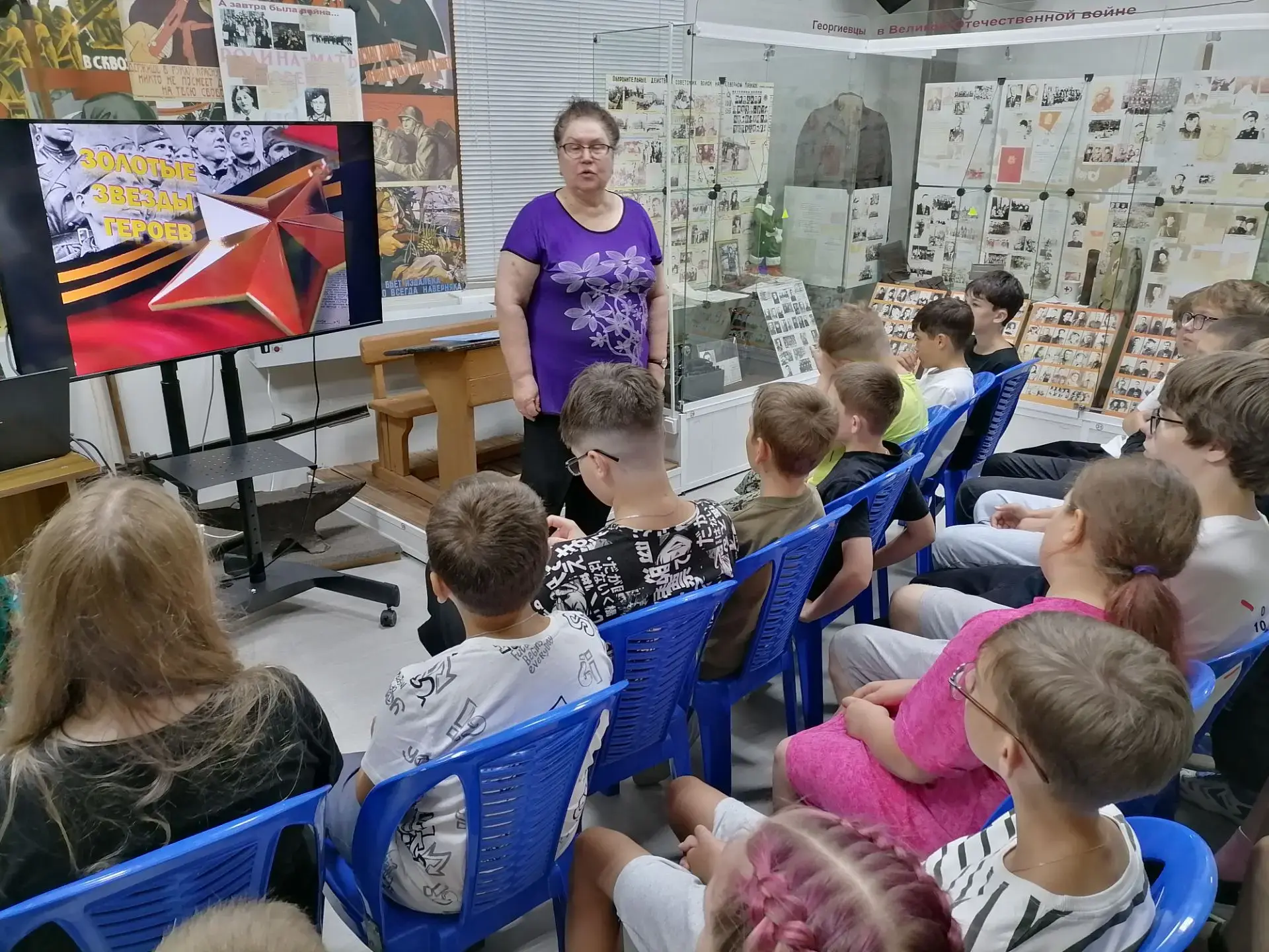 ТЕМАТИЧЕСКИЕ МЕРОПРИЯТИЯ ПО ПАТРИОТИЧЕСКОМУ ВОСПИТАНИЮ

Лето — это не только игры на свежем воздухе,