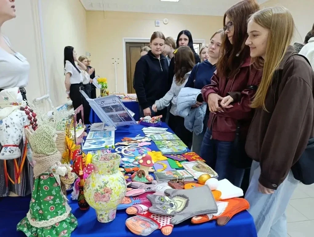 🎓В рамках единого дня открытых дверей обучающихся МБОУ СОШ №12 и МАОУ СОШ  №8 посетили мероприятие в