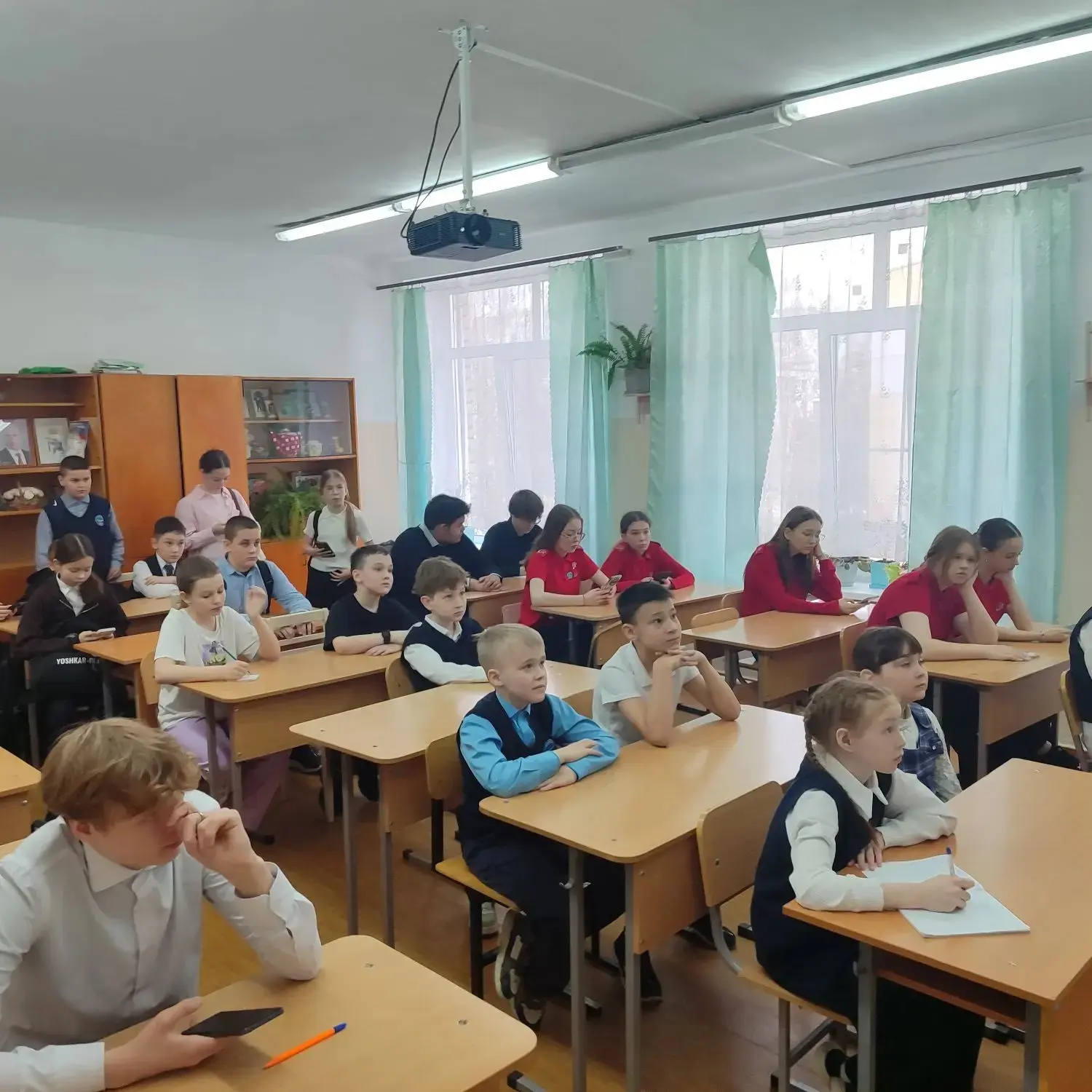 Сегодня у нас прошла встреча с активом школы!  ‎ ‎Мы обсудили мероприятия, которые будут проходить в