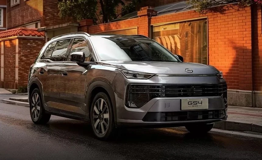 Новый GAC GS4 вышел в Китае по цене от 1 млн ₽

В Китае стартовали продажи нового GAC Trumpchi GS4 п