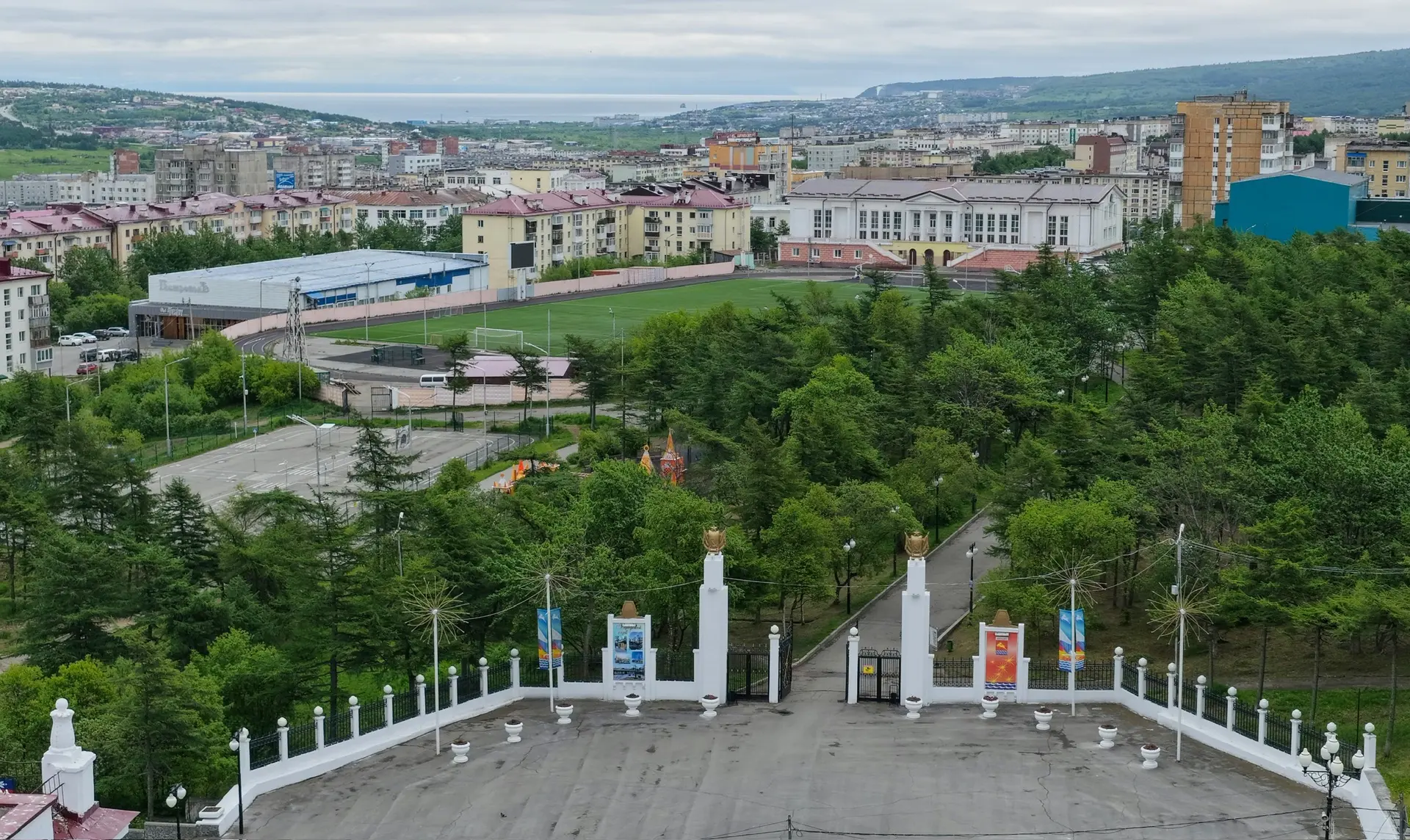В прямом эфире магаданцы спрашивали об обновлении центрального парка города.