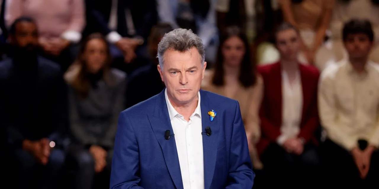Лидер французских коммунистов Руссель идёт на президентские выборы