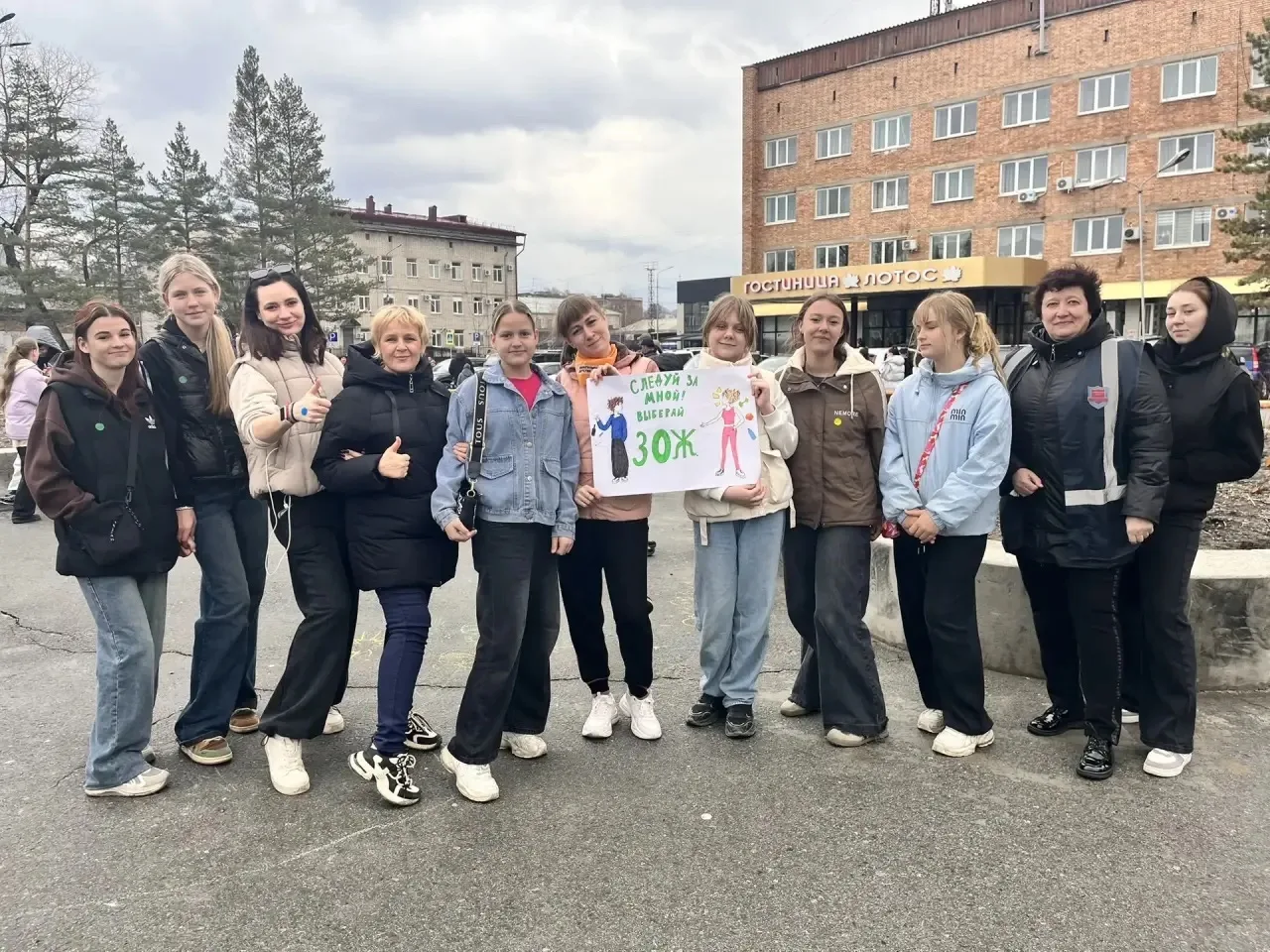 🚶🏻‍♂️‍➡️🚶🏻‍♀️‍➡️10000 шагов к здоровью.   ✍️11 апреля Состоялась традиционная акция «10 000 шагов к 