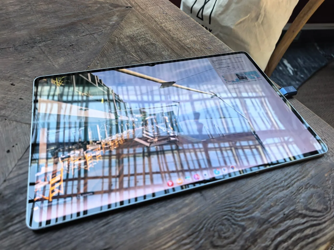 Основная претензия к новым Galaxy Tab S12+/S12 Ultra это блики на экране, собирают исто...