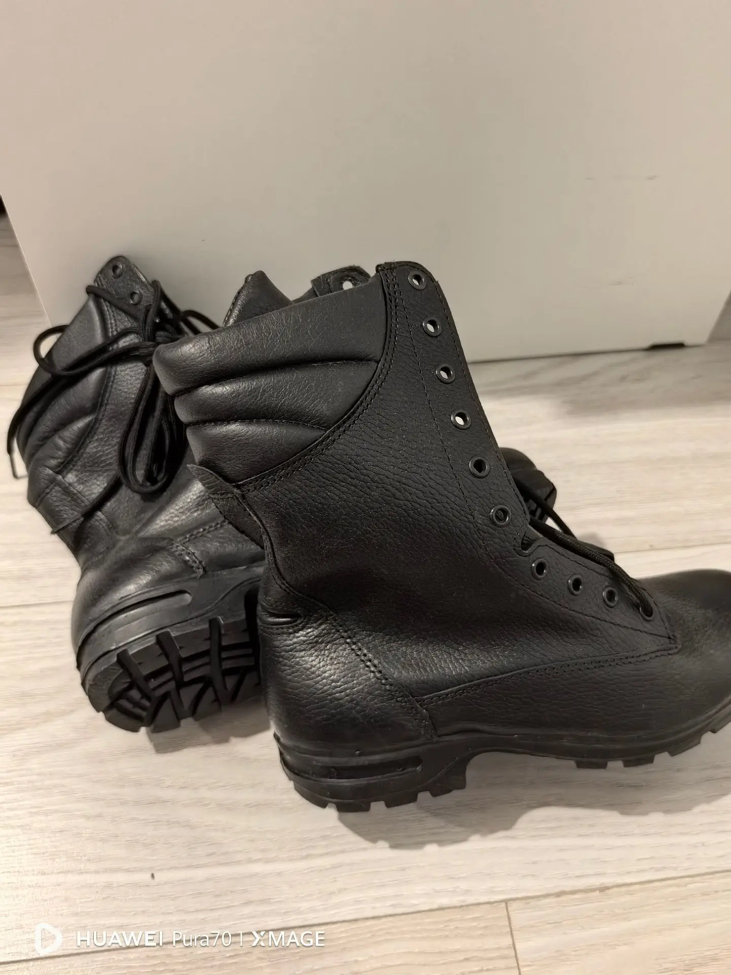 Продам берцы уставные р. 40.