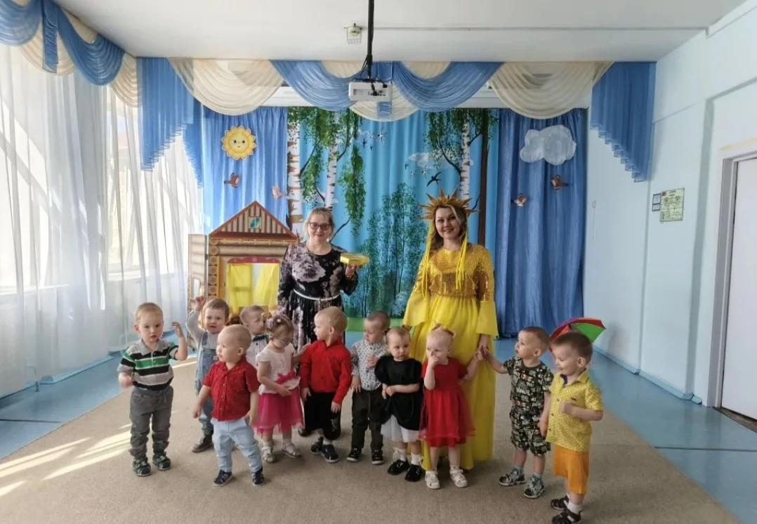 Сегодня в ясельной группе " Солнышко" прошел весенний праздник. 👍🌞🌷🌺🌹🌸🌿