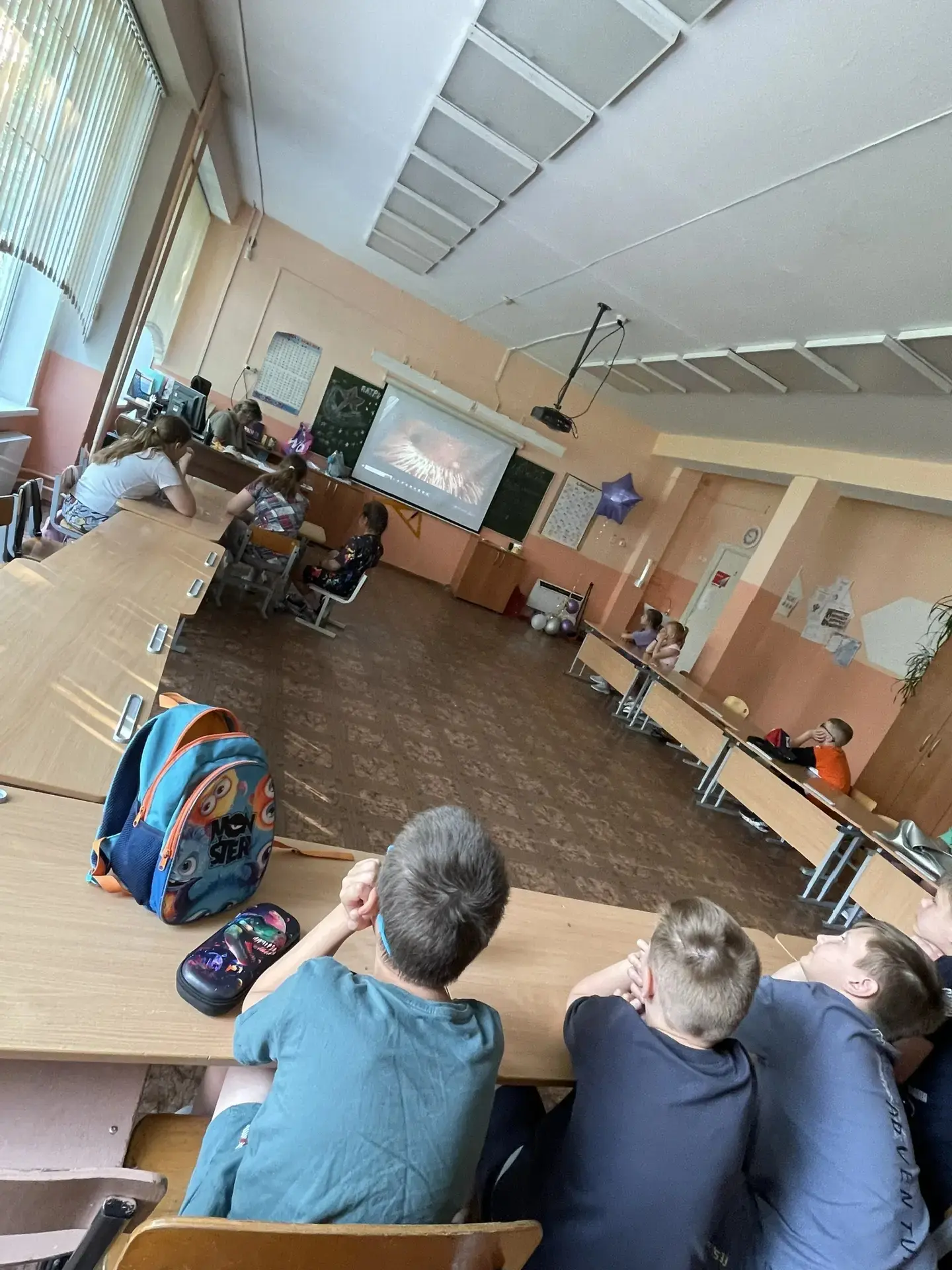 🌟 Один день — миллион эмоций: как проходят будни в нашем школьном лагере!