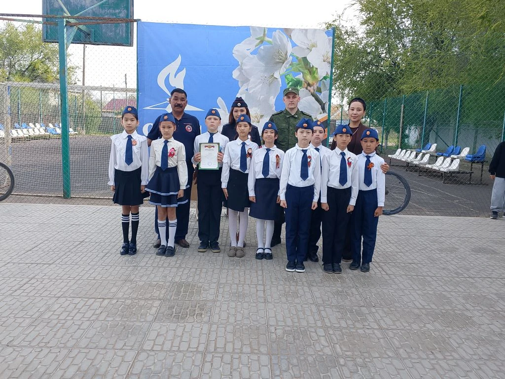 🇷🇺 В нашей школе прошёл смотр строя и песни среди 3-х классов! 🇷🇺  29 апреля, в рамках празднования 