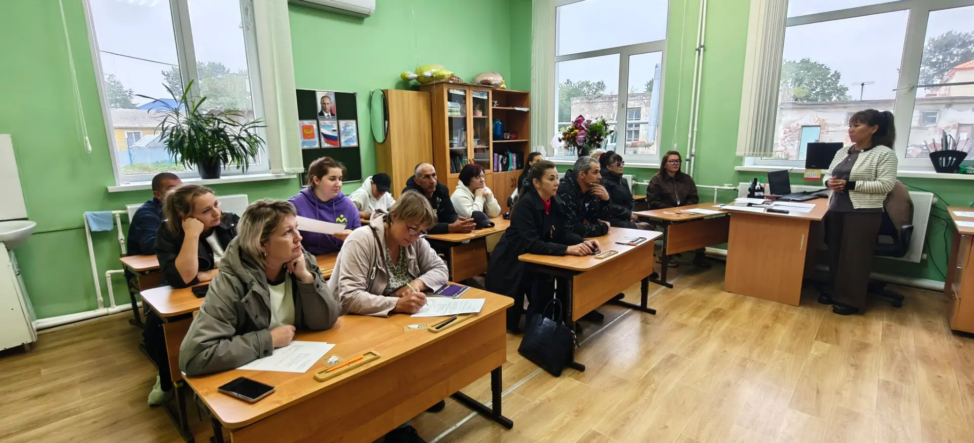 🍂 Сегодня важный день не только для наших первоклашек, но и для нас, родителей!
