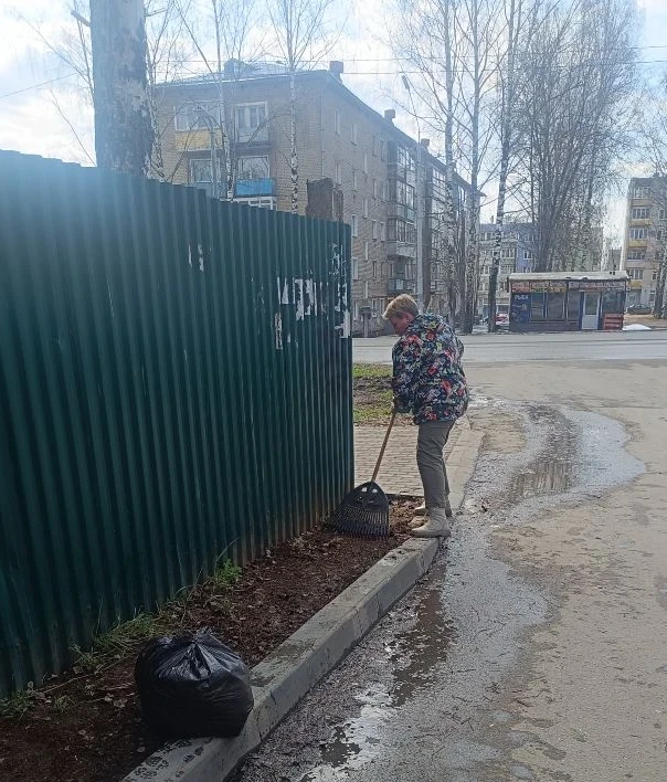 В рамках участия во Всероссийском субботнике в МКДОУ №6 г. Кирова организованы работы п...