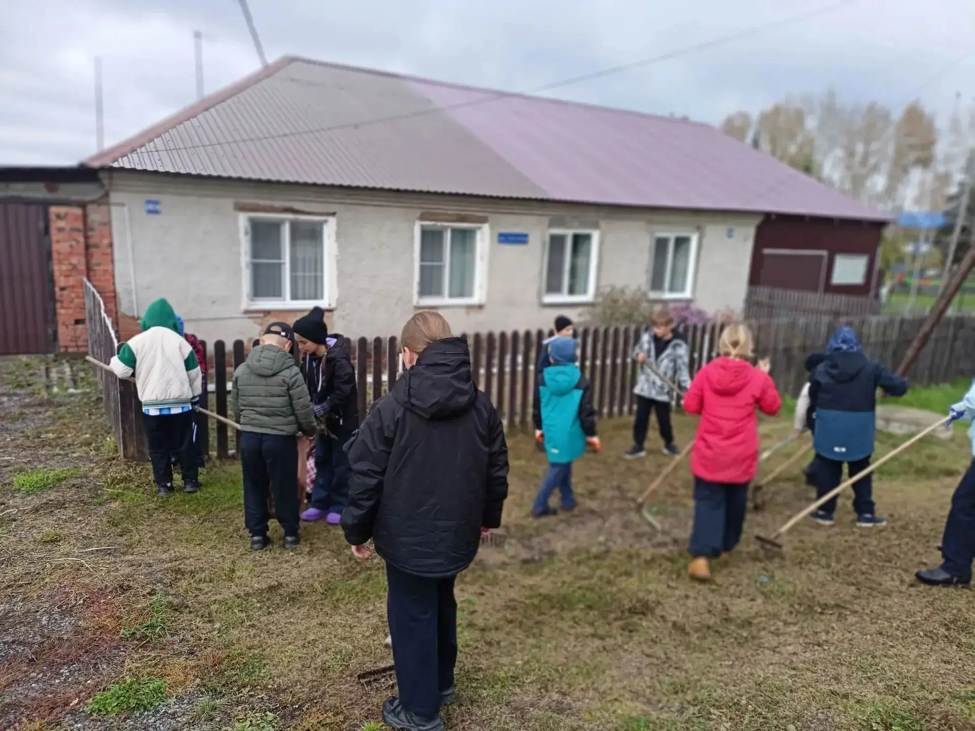 🎉 День пожилого человека — про добро и внимание! 🎉