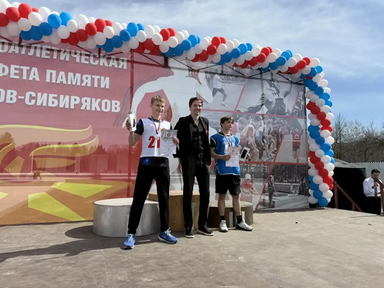 🏃Традиционное спортивное мероприятие весны - легкоатлетическая эстафета памяти воинов сибиряков поги