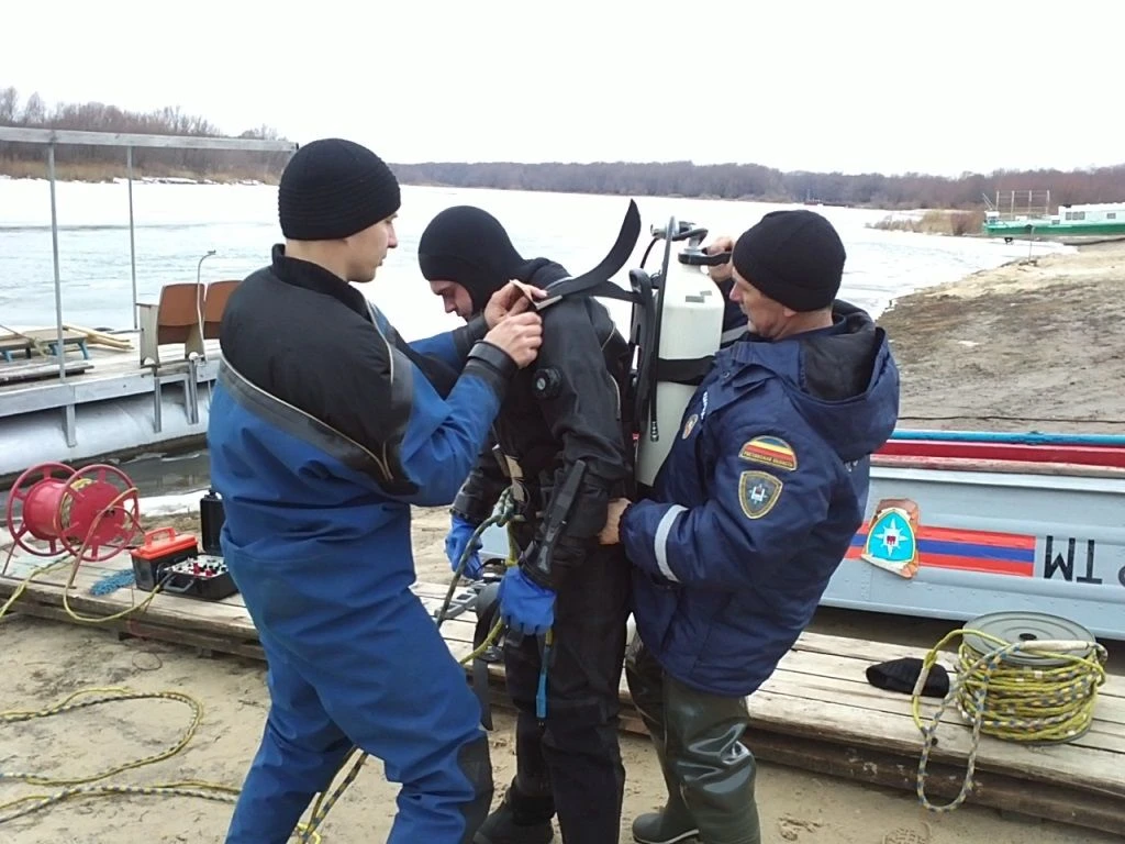 ВОДОЛАЗЫ – ГОРДОСТЬ СПАСАТЕЛЬНОЙ СЛУЖБЫ ОБЛАСТИ! Сегодня отечественная водолазная служба отмечает 14