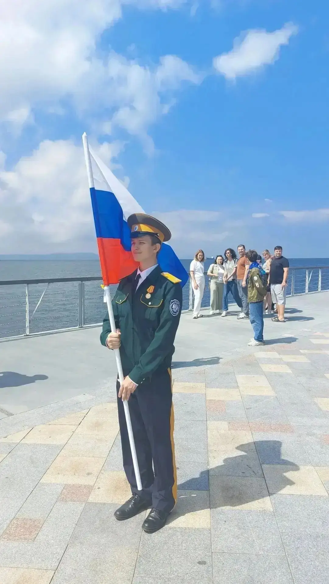 🇷🇺 Вчера вместе с жителями Владивостока отметили один из главных праздников — День Го...