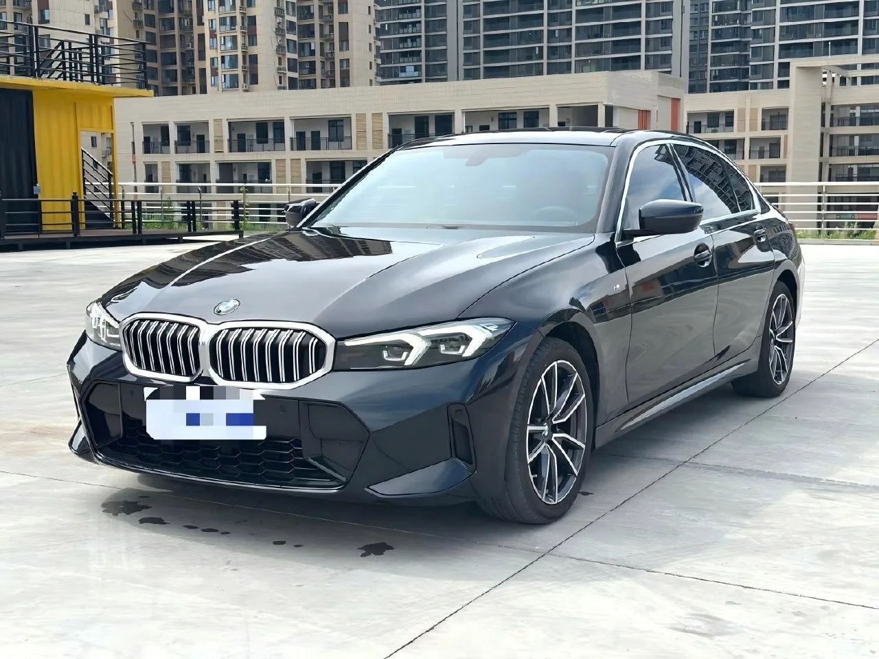 🚗 BMW 3-й серии (модель 2023 года), версия 320Li 2.0T, пакет M Sport