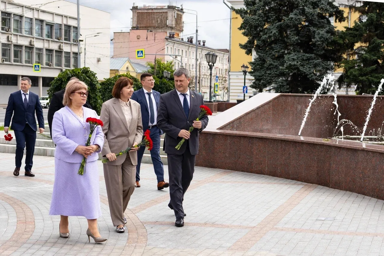В Твери прошла встреча делегации Республики Беларусь🙌🏻

У подножия стелы «Город воинской славы» со