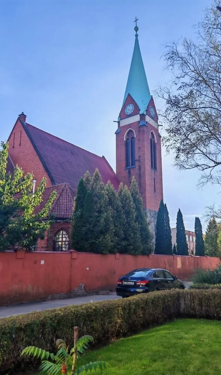 🏛 Кирха Розенау — атмосферный кусочек старого Кёнигсберга в современном Калининграде.