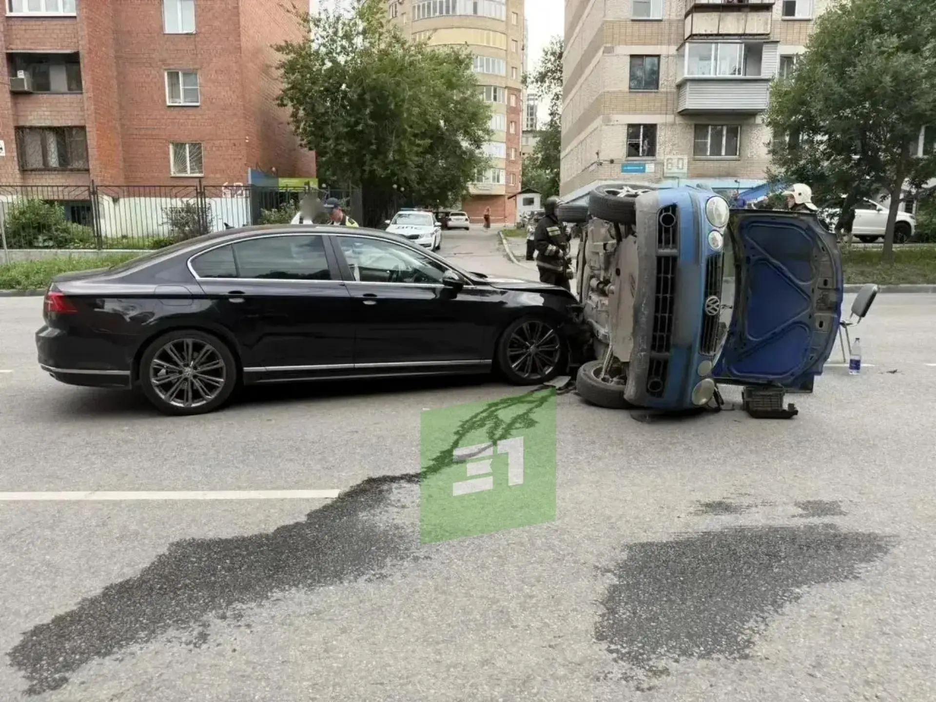 😱 На Каслинской перевернулся автомобиль

ГАИ Челябинска: столкнулись два Фольксвагена: Пассат и Пол