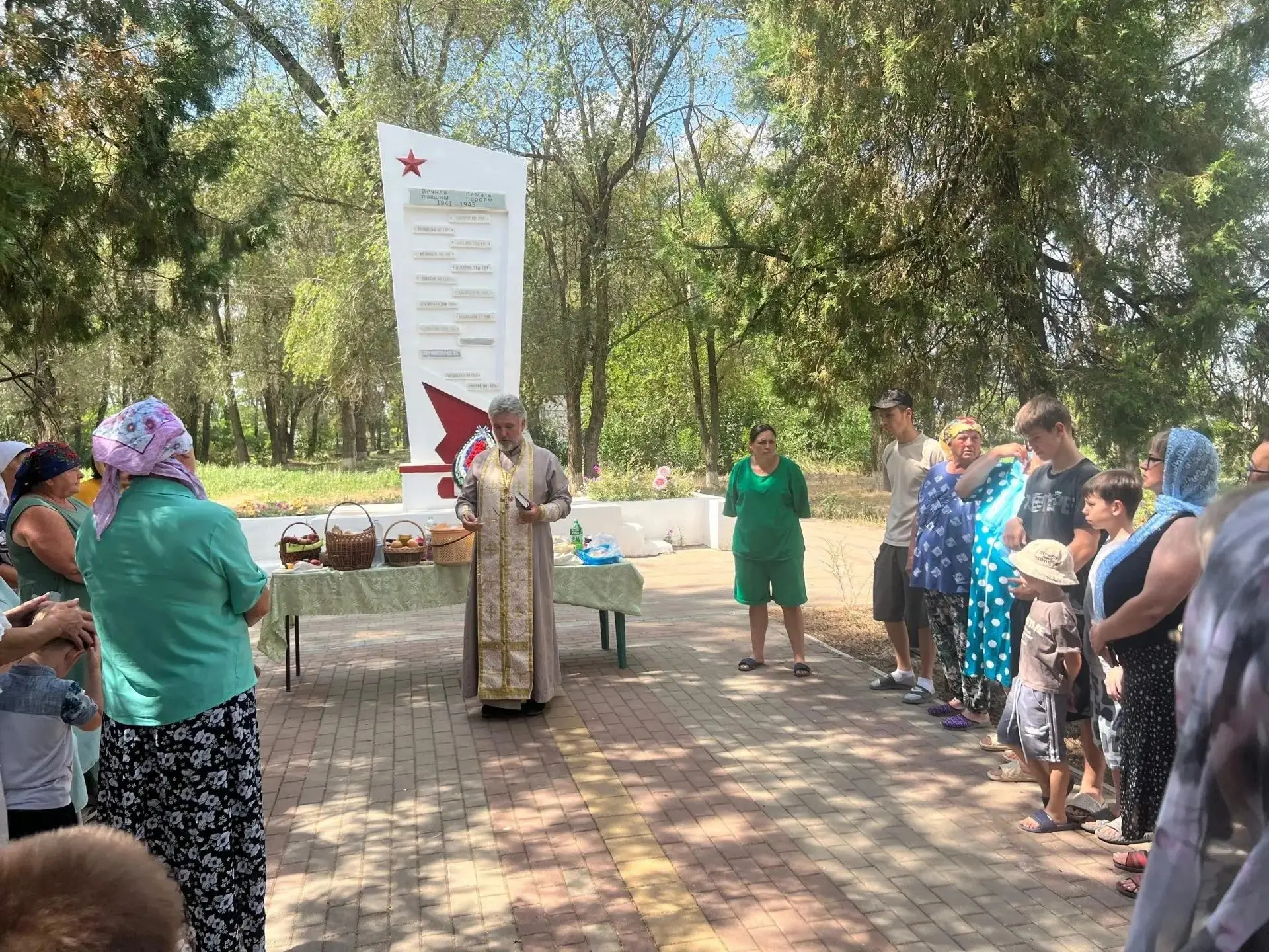 19 августа, в великий двунадесятый праздник Преображения Господня, по традиции совпадаю...
