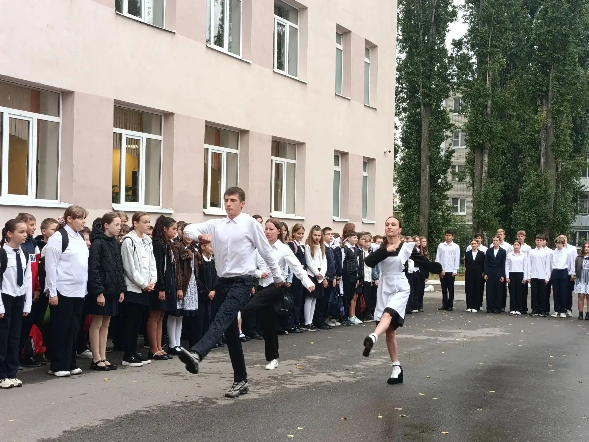 ЦЕРЕМОНИЯ ПОДНЯТИЯ ФЛАГА