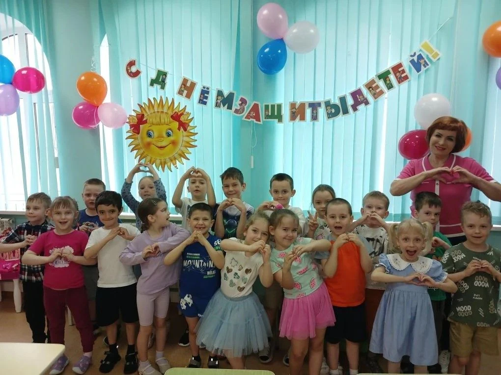 Праздник в детском саду: кукольный театр и мыльные пузыри