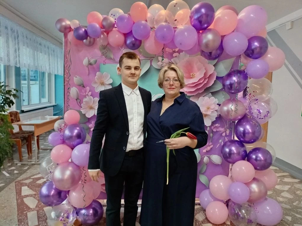 ✨🌷В преддверии 8 Марта наша школа преобразилась! С самого утра царила совершенно особенная, празднич
