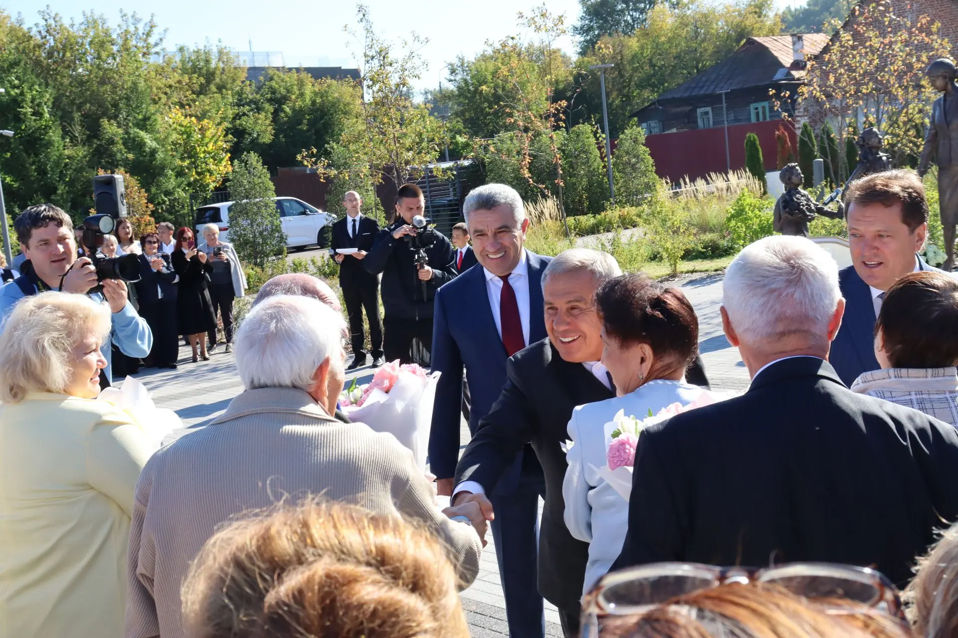 💫 В Казани появился новый символ уважения к профессии педагога.