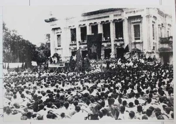 2 сентября 1945 года Хо Ши Мин провозгласил независимость Вьетнама после почти 90 лет ф...