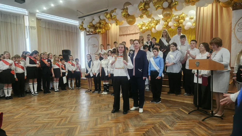 🔔 Орлята России: прощание с начальной школой! 🦅  ✨Сегодня в нашей гимназии состоялся трогательный по