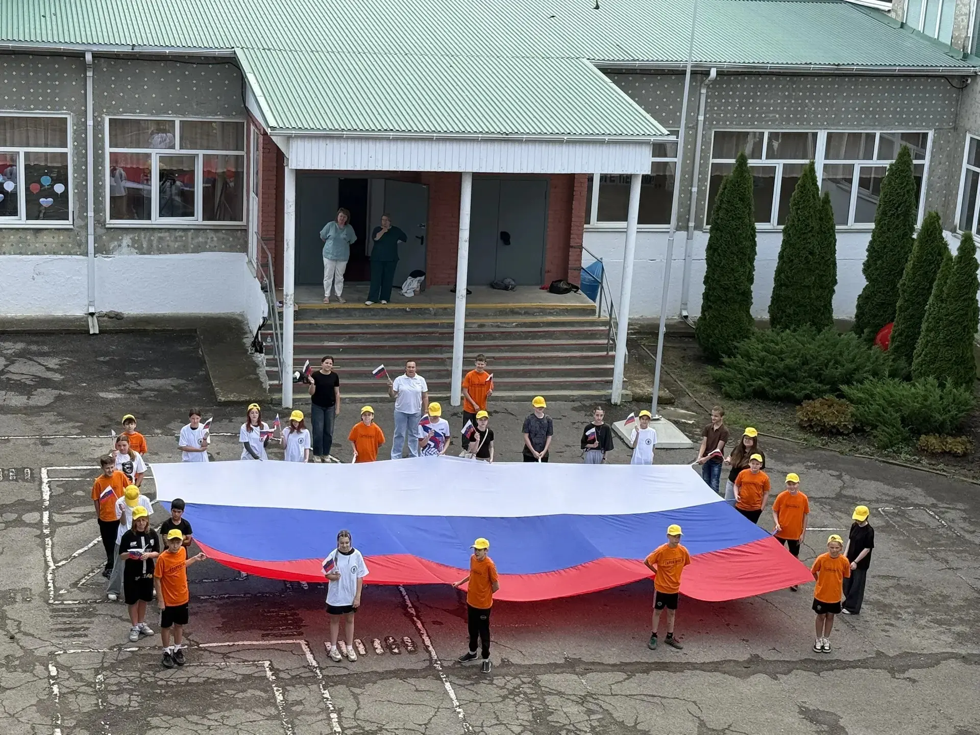 Акция "Флаги России"
#Россиянавсегда
#МояСтранаРоссия