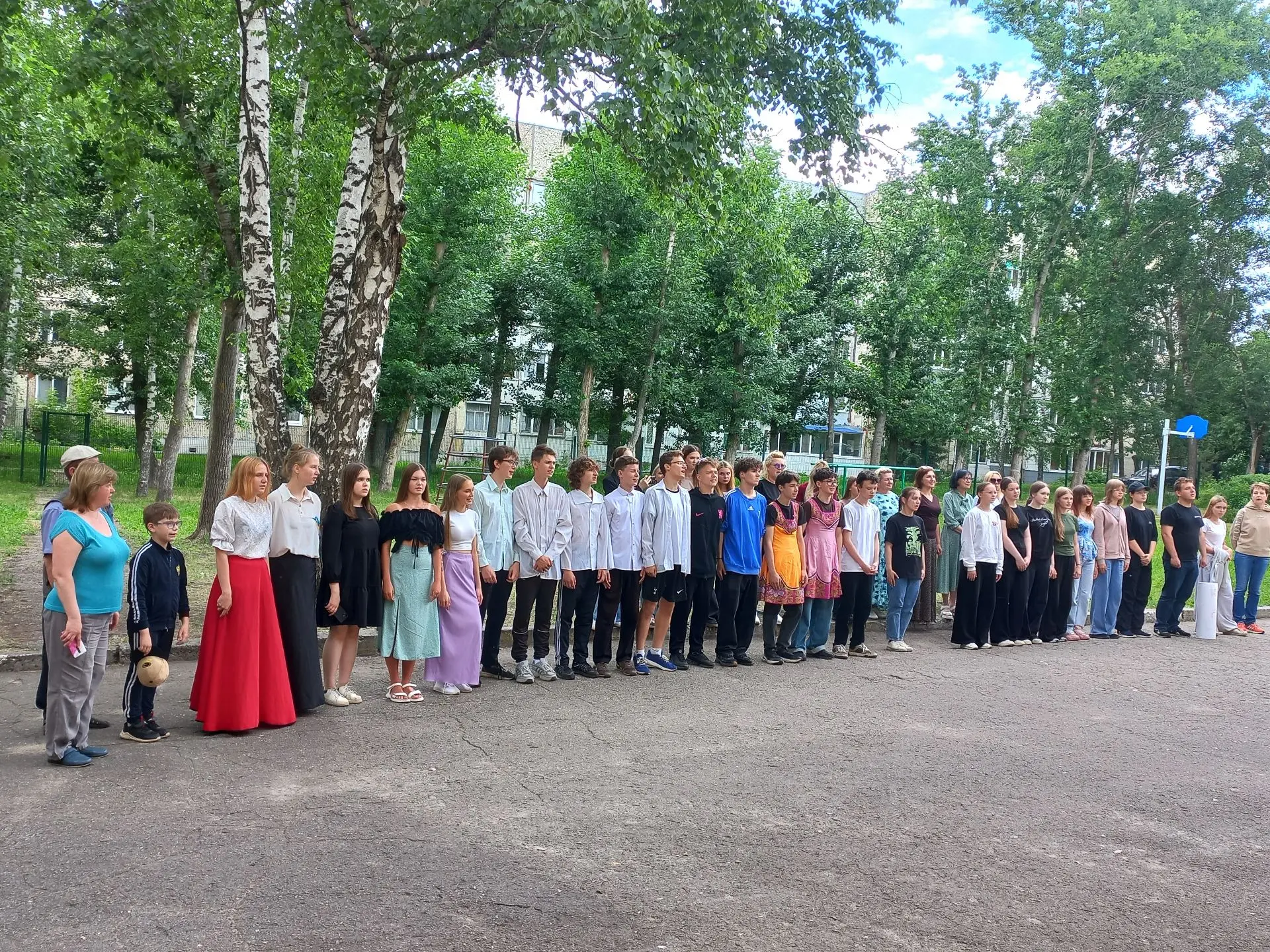 Вторая смена лагеря «Винновская гора»: работаем и помним историю! 🤝🌳
Сегодня, 17 июня, в ЦДТ № 6 о