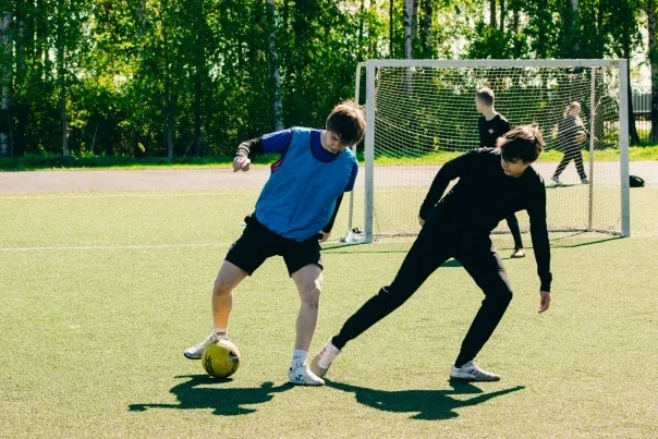 ⚽ Турнир по мини-футболу среди общежитий САФУ  На стадионе «Буревестник» прошёл этап Спартакиады сре