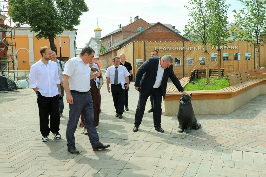 Проверил состояние тульских скверов
