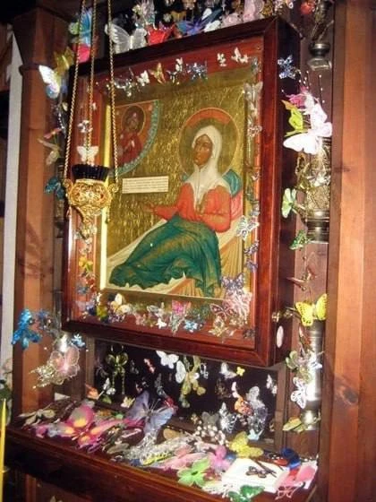 🦋Почему блаженной Матроне Анемнясевской дарят бабочек?

29 июля Церковь чтит память блаженной Матро