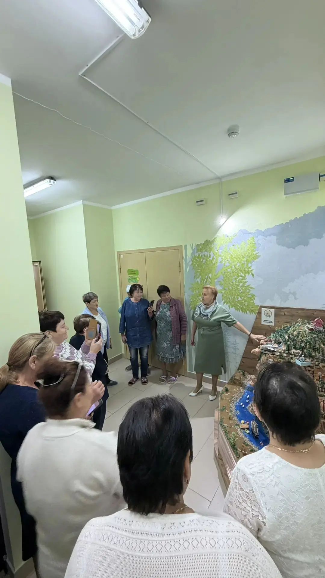В подготовительных группах "Радуга" и "Незабудки" нашего детского сада прошло замечател...