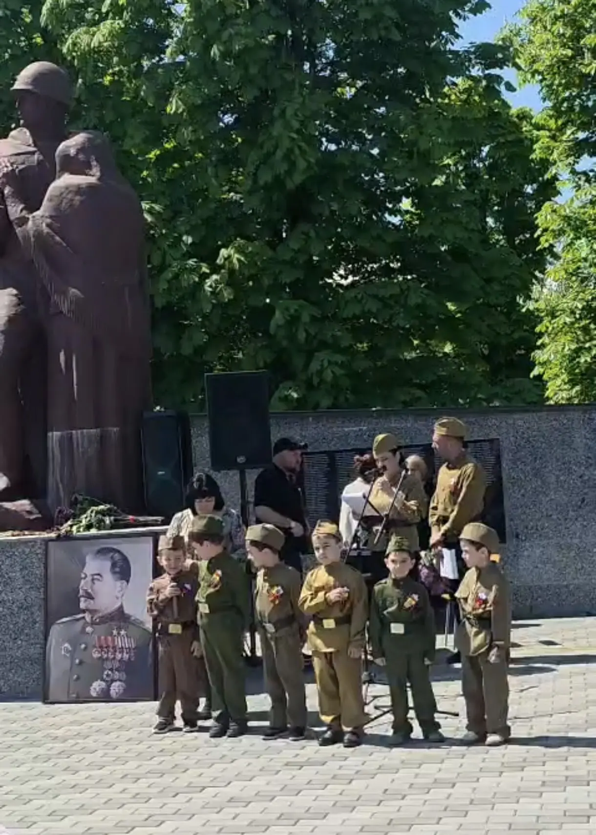 Вся наша великая страна от мала до велика отмечает великий праздник – День Победы. О то...